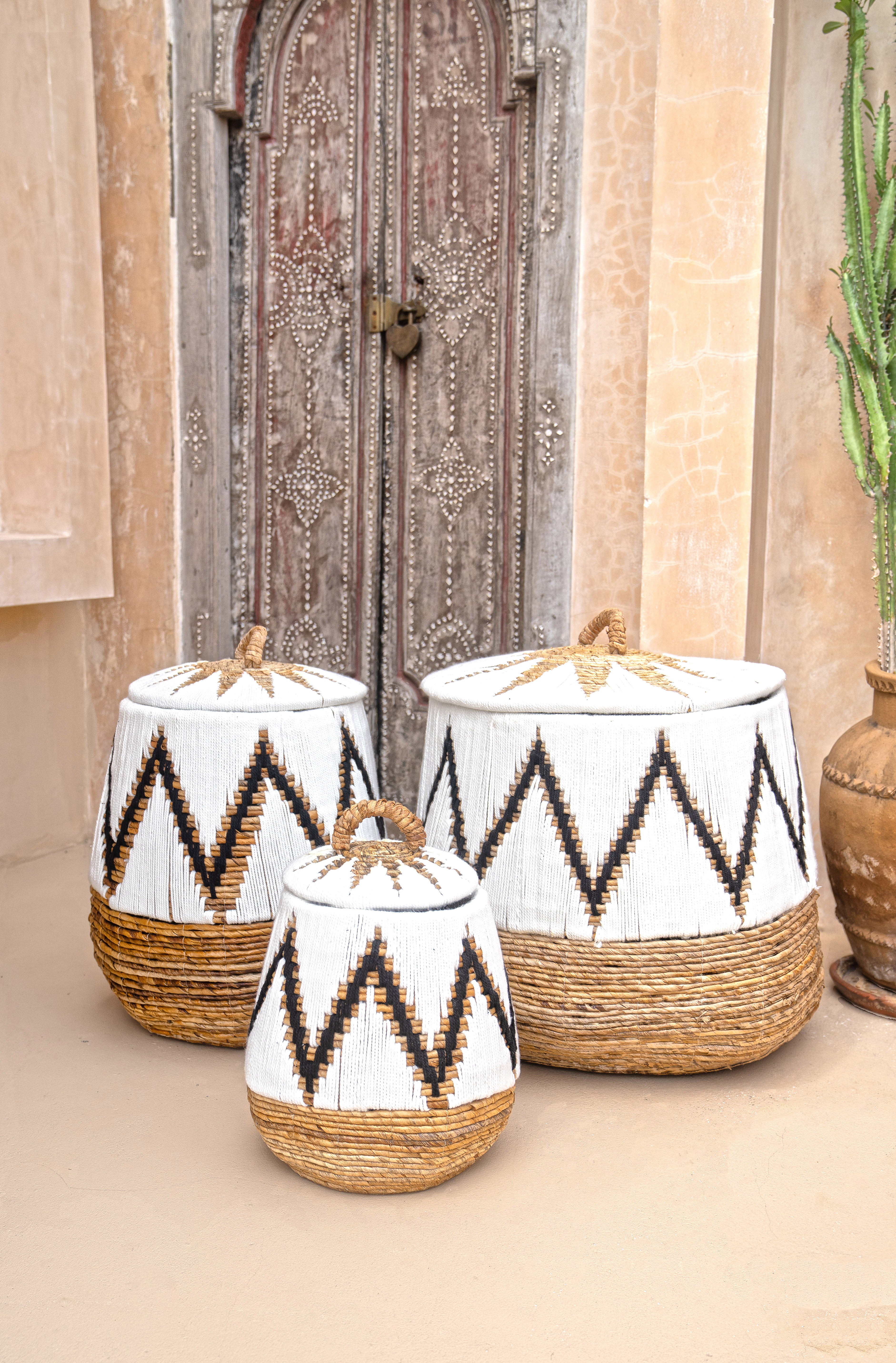 Banana Leaf Round Basket with Lid