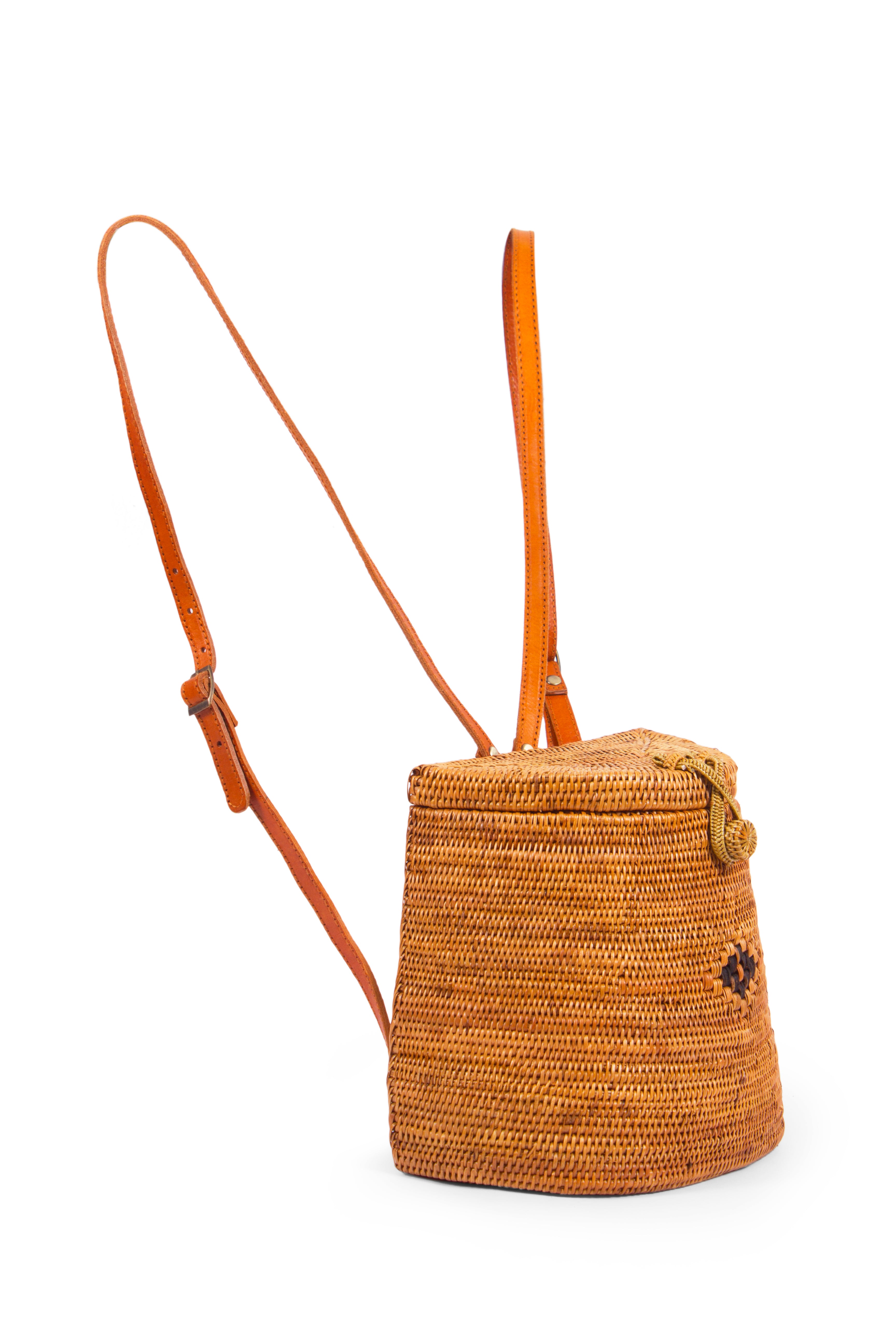 Side view rattan bali backpack small